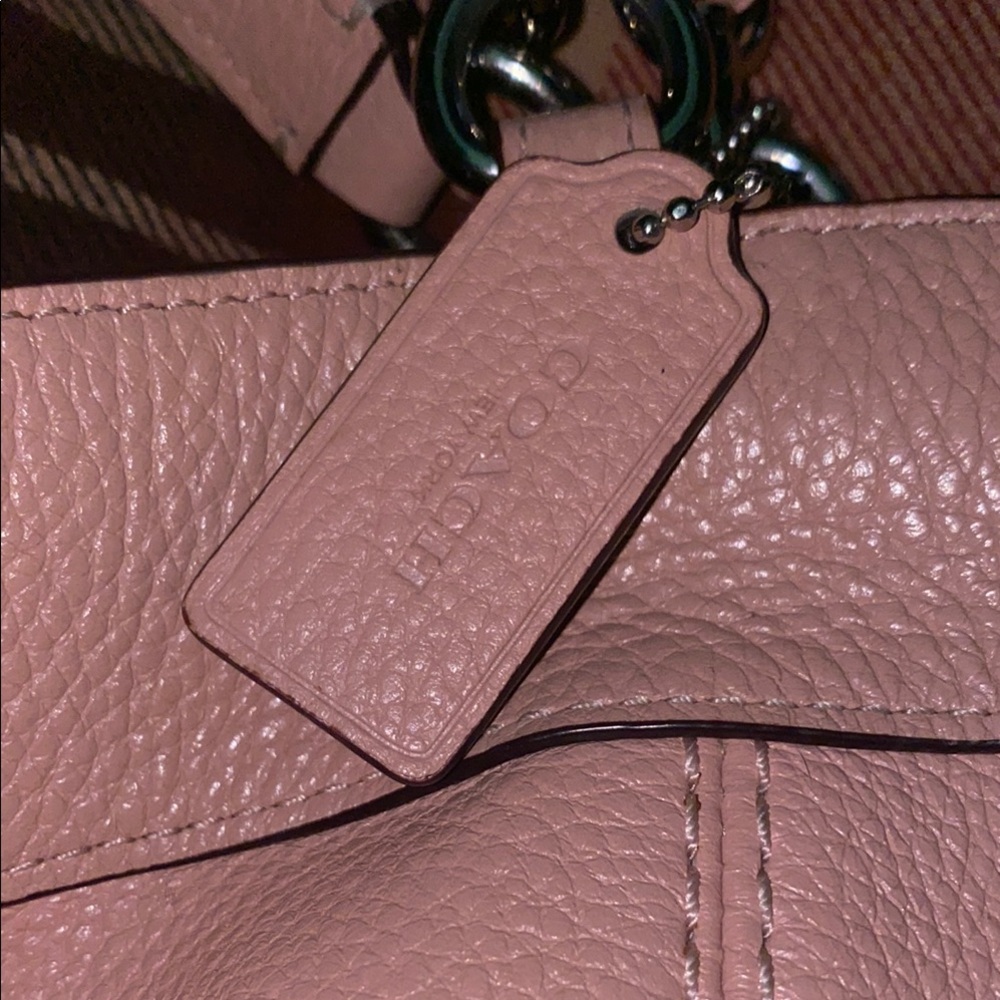 Coach Pink Shoulder Bag with Pebbled Leather (75) - Picture 5 of 10